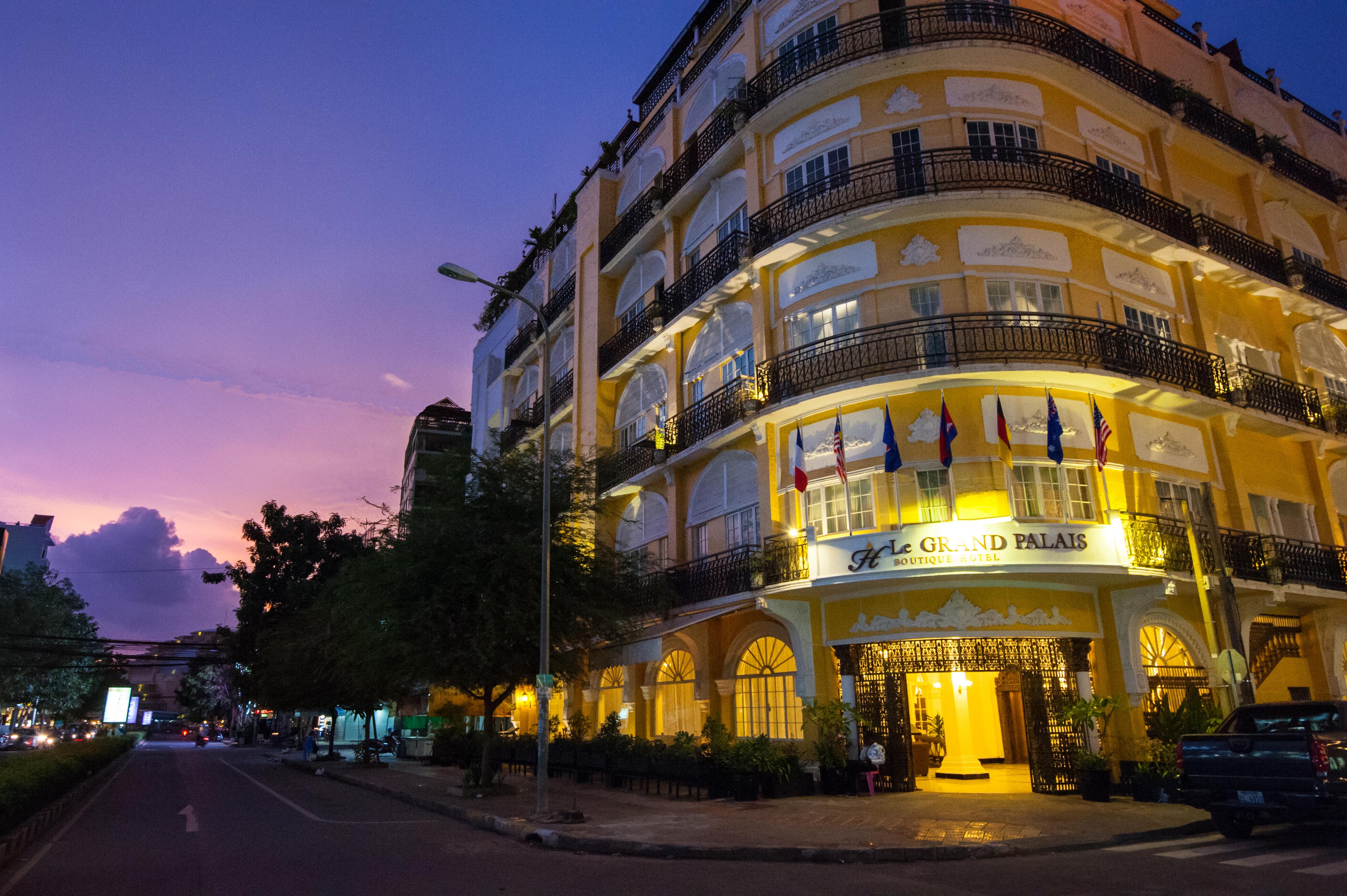 Le Grand Palais Boutique Hotel Phnom Penh Ngoại thất bức ảnh