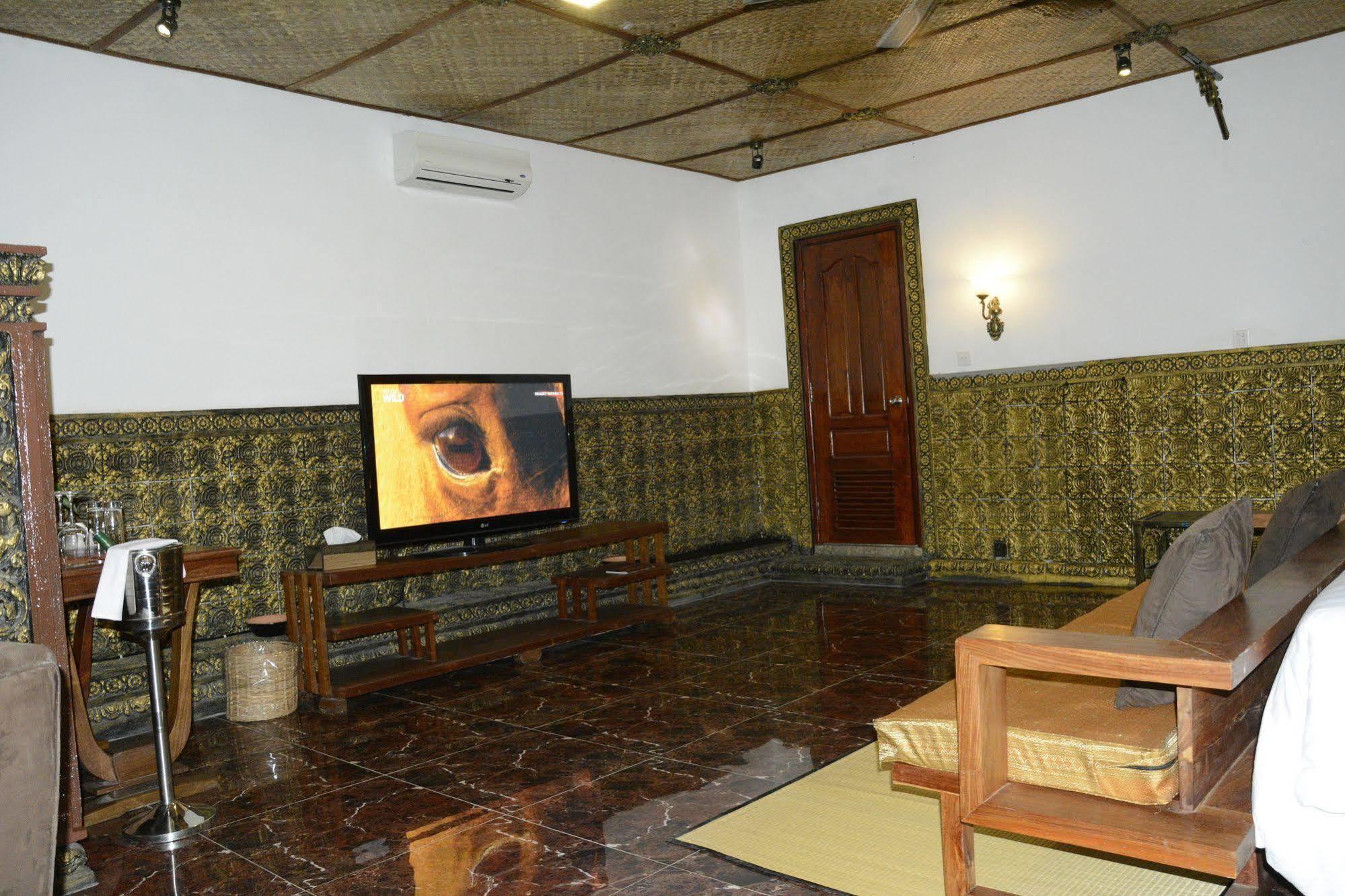 Le Grand Palais Boutique Hotel Phnom Penh Ngoại thất bức ảnh