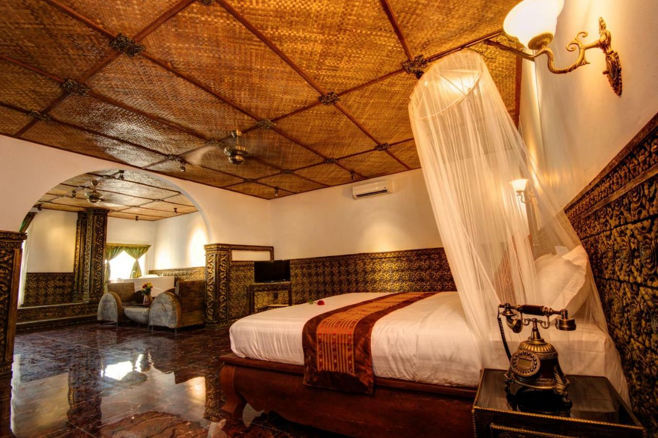 Le Grand Palais Boutique Hotel Phnom Penh Ngoại thất bức ảnh